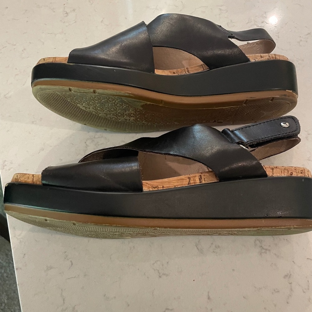 Pikolinos sandals